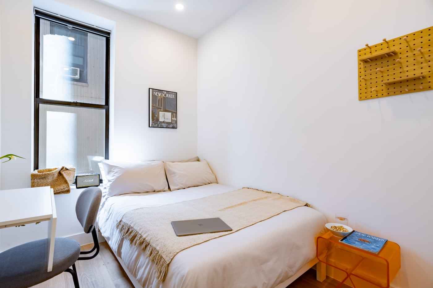 Amenities?w=400&h=260&fit=crop&q=40&auto=format&trim=auto