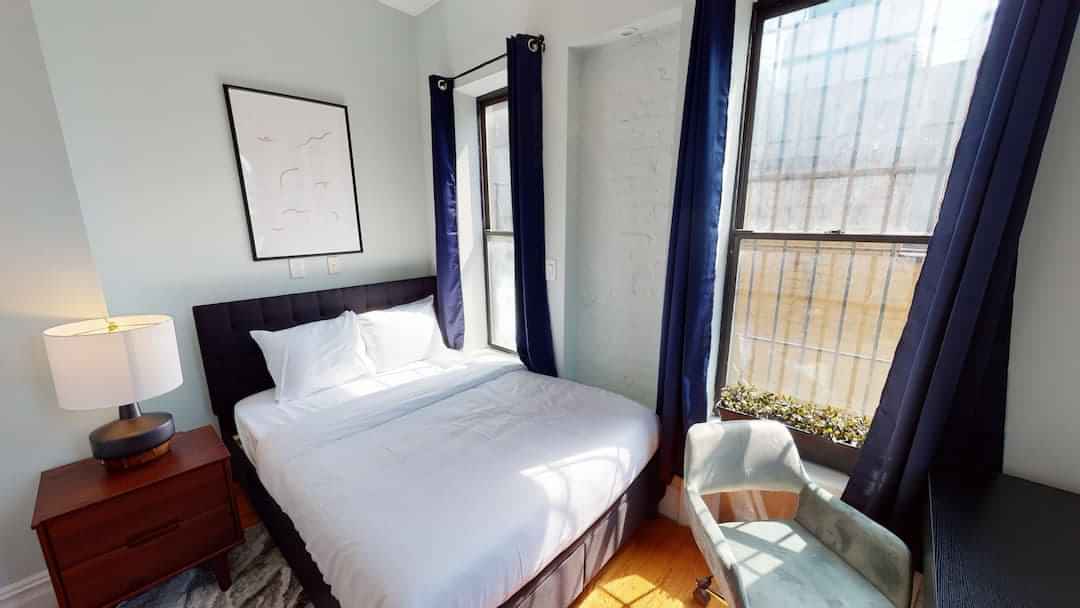 Kitchen?w=400&h=260&fit=crop&q=40&auto=format&trim=auto