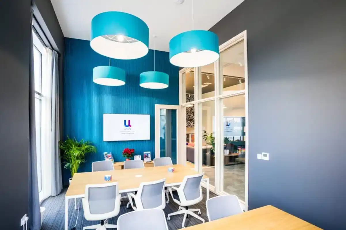 Unilife High Street, Southampton - Southampton, England, United Kingdom - Amenities
