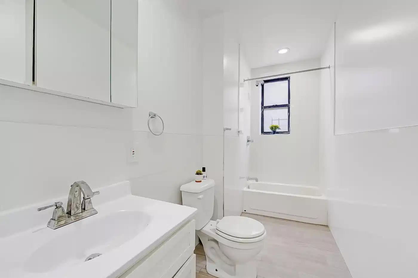 The Kensington House, New York - New York City, New York, United States - Standard Large - Bathroom