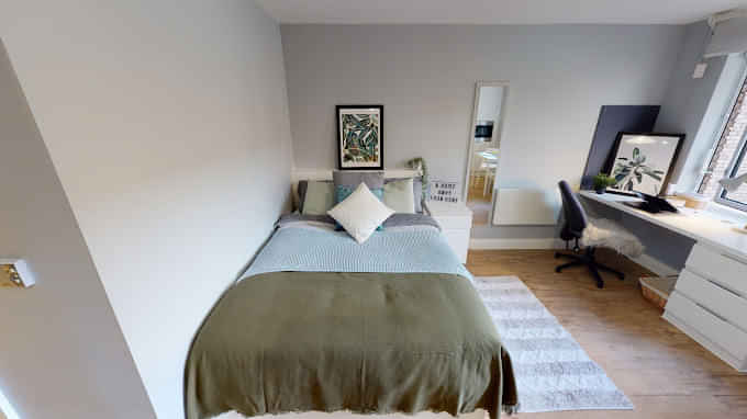 Common Area?w=400&h=260&fit=crop&q=40&auto=format&trim=auto