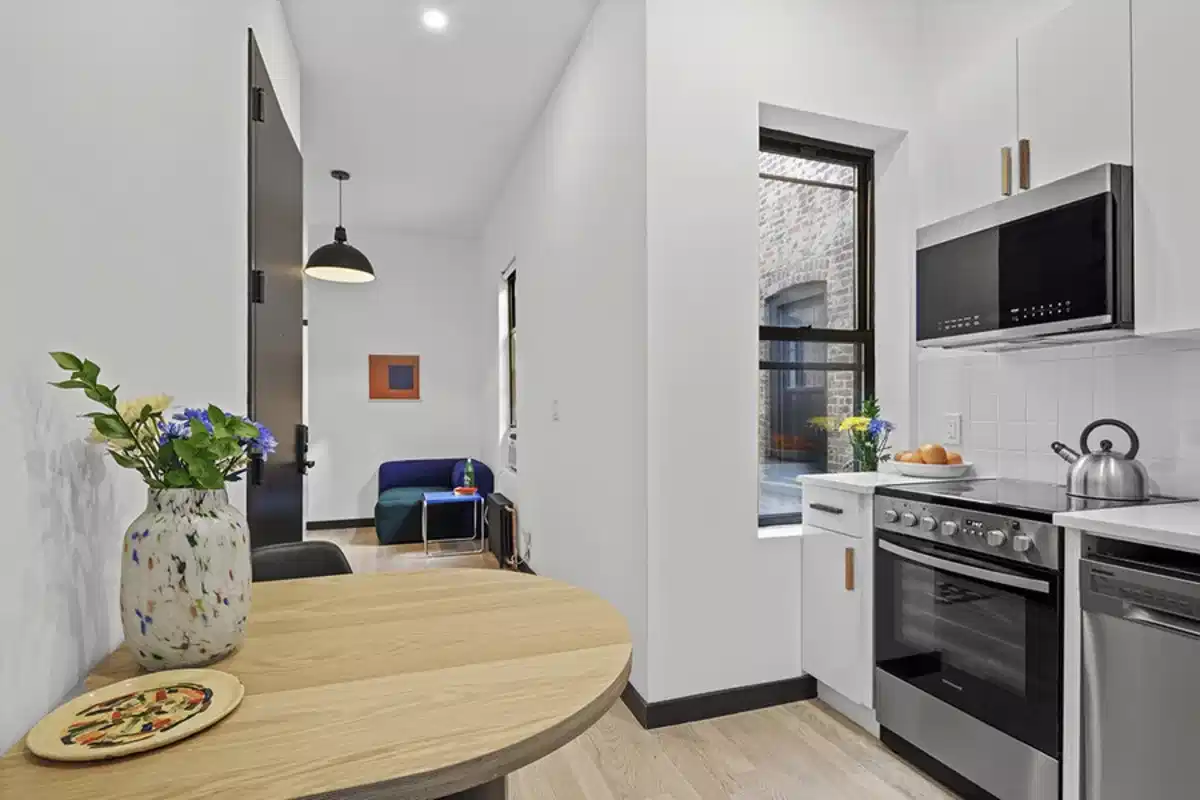 The Maison On Linden, New York - New York City, New York, United States - Kitchen