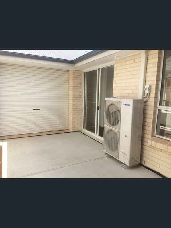 Room in a 4 Bedroom Apartment, 45A Emery Road, Campbelltown, 5074 - Adelaide, South Australia, Australia - Amenities