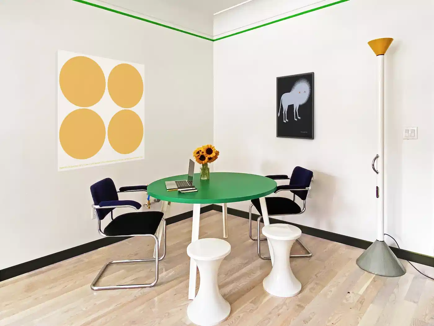 Common Area?w=400&h=260&fit=crop&q=40&auto=format&trim=auto