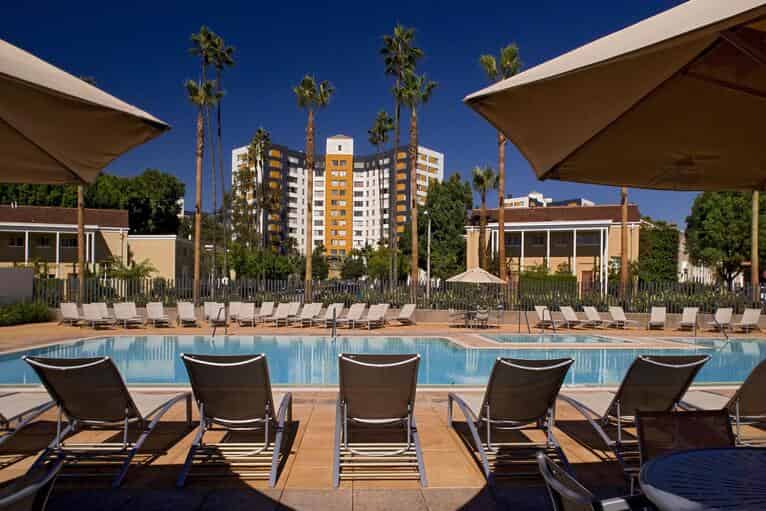 Park La Brea, Los Angeles - Los Angeles, California, United States - Exterior