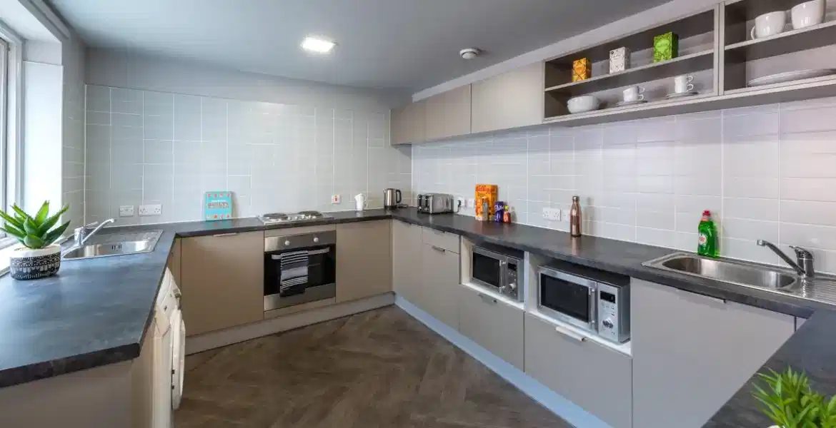 Myrtle Street, Liverpool - Liverpool, England, United Kingdom - Kitchen