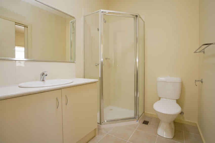 Contemporary House  - Melbourne, Victoria, Australia - Bathroom