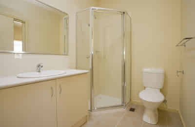 Contemporary House - Melbourne, Victoria, Australia - Bathroom