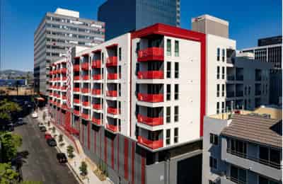 Amenities?w=400&h=260&fit=crop&q=40&auto=format&trim=auto