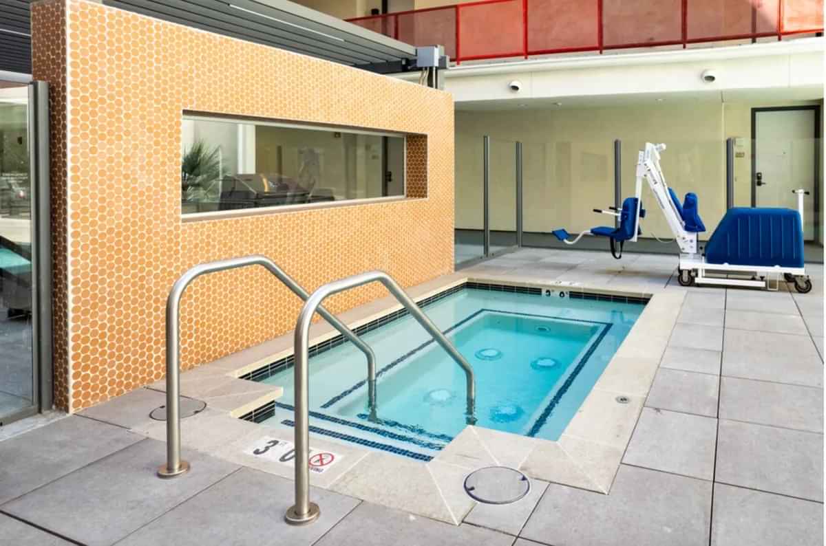 Gemma South, Los Angeles - Los Angeles, California, United States - Amenities