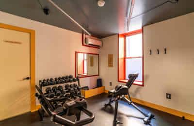 Bedford 235, New York - New York City, New York, United States - Amenities