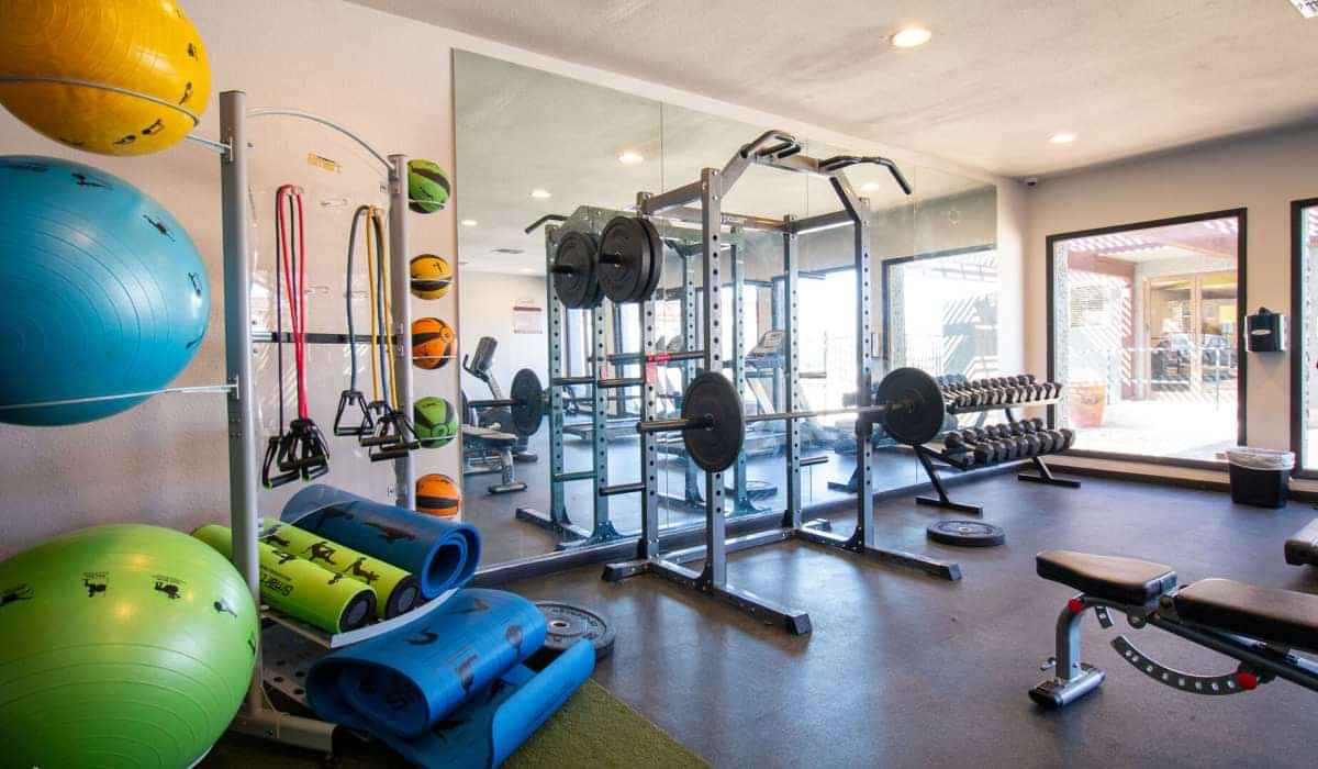 Auburn Creek, San Antonio - San Antonio, Texas, United States - Amenities