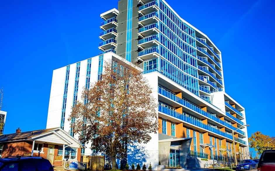 255 Sunview St., Waterloo - Waterloo, Ontario, Canada - Exterior