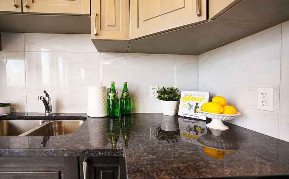 130 Columbia St. West, Waterloo - Waterloo, Ontario, Canada - Kitchen