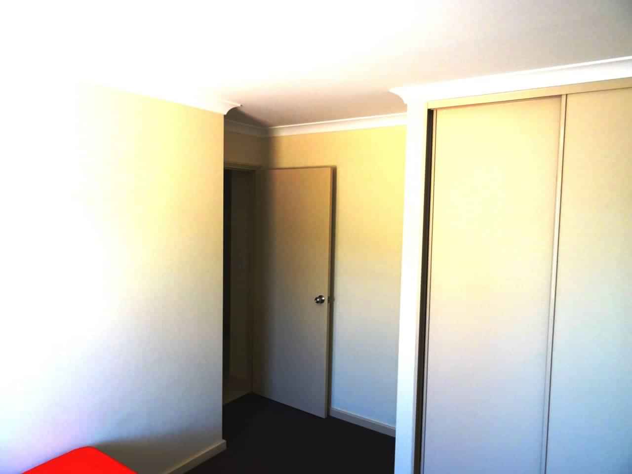 image-oswzom?w=400&h=260&fit=crop&q=40&auto=format&trim=auto