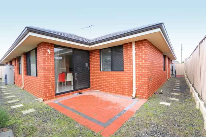 Manning Road - Perth, Western Australia, Australia - image-oswzom