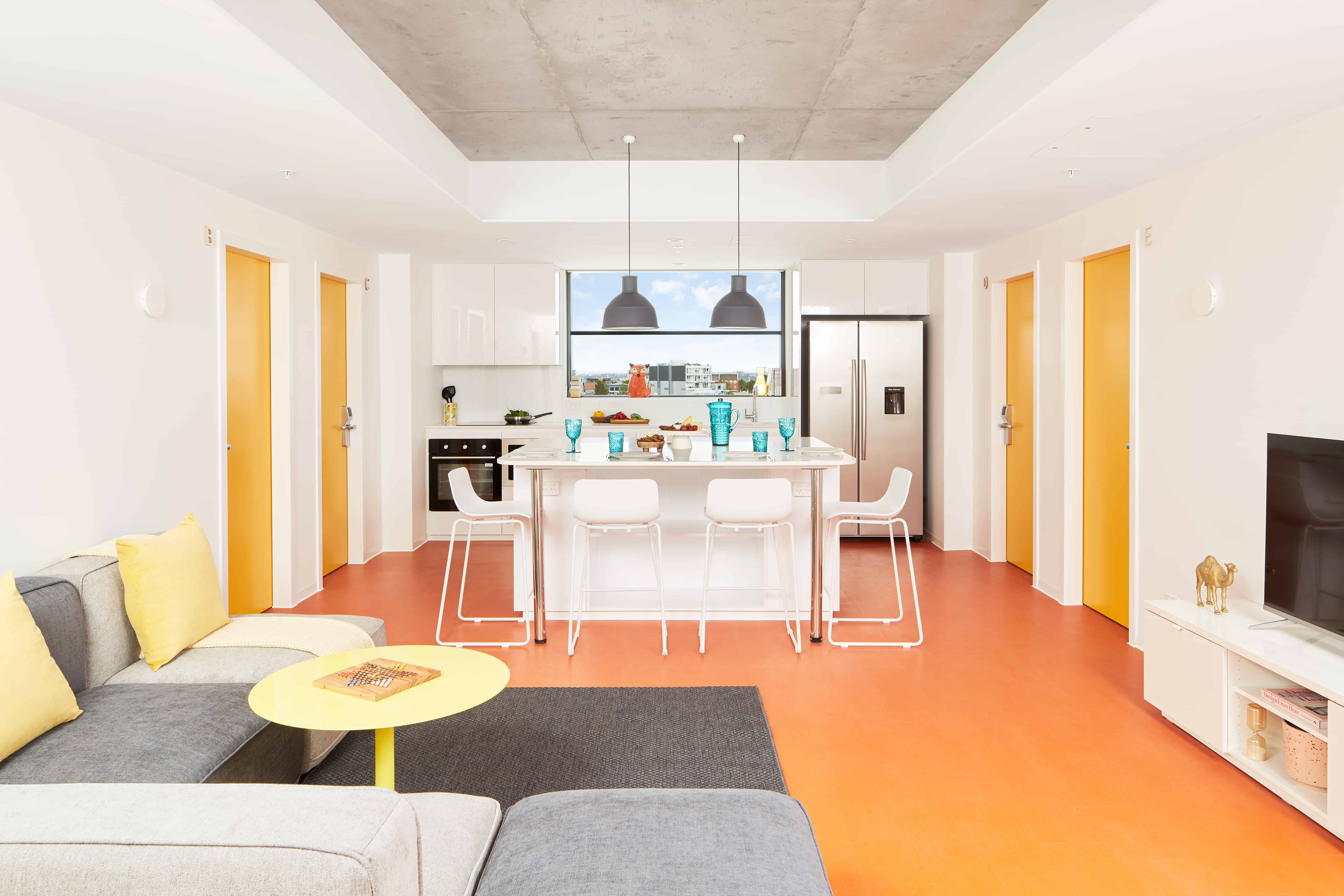 Bedroom?w=400&h=260&fit=crop&q=40&auto=format&trim=auto