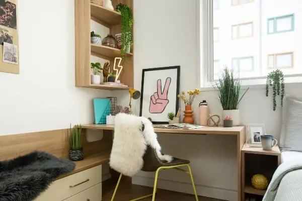 Amenities?w=400&h=260&fit=crop&q=40&auto=format&trim=auto