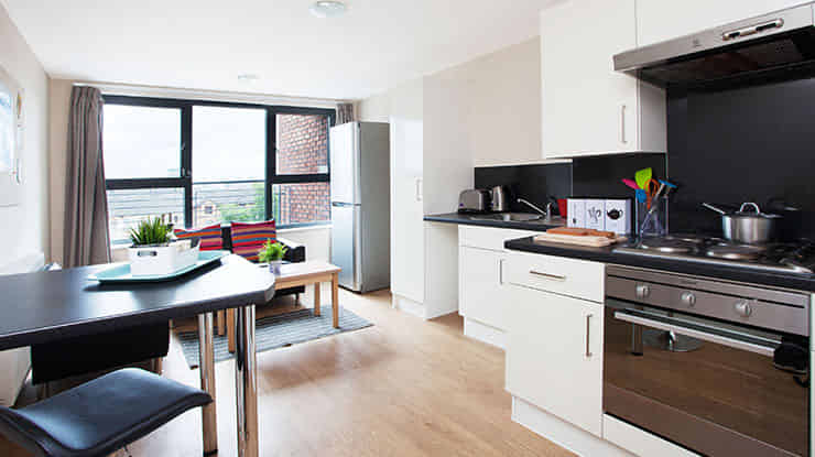 Kelvin Court, Glasgow - Glasgow, Scotland, United Kingdom - Kitchen