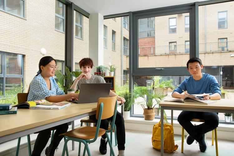 Kelvin Court, Glasgow - Glasgow, Scotland, United Kingdom - Common Area