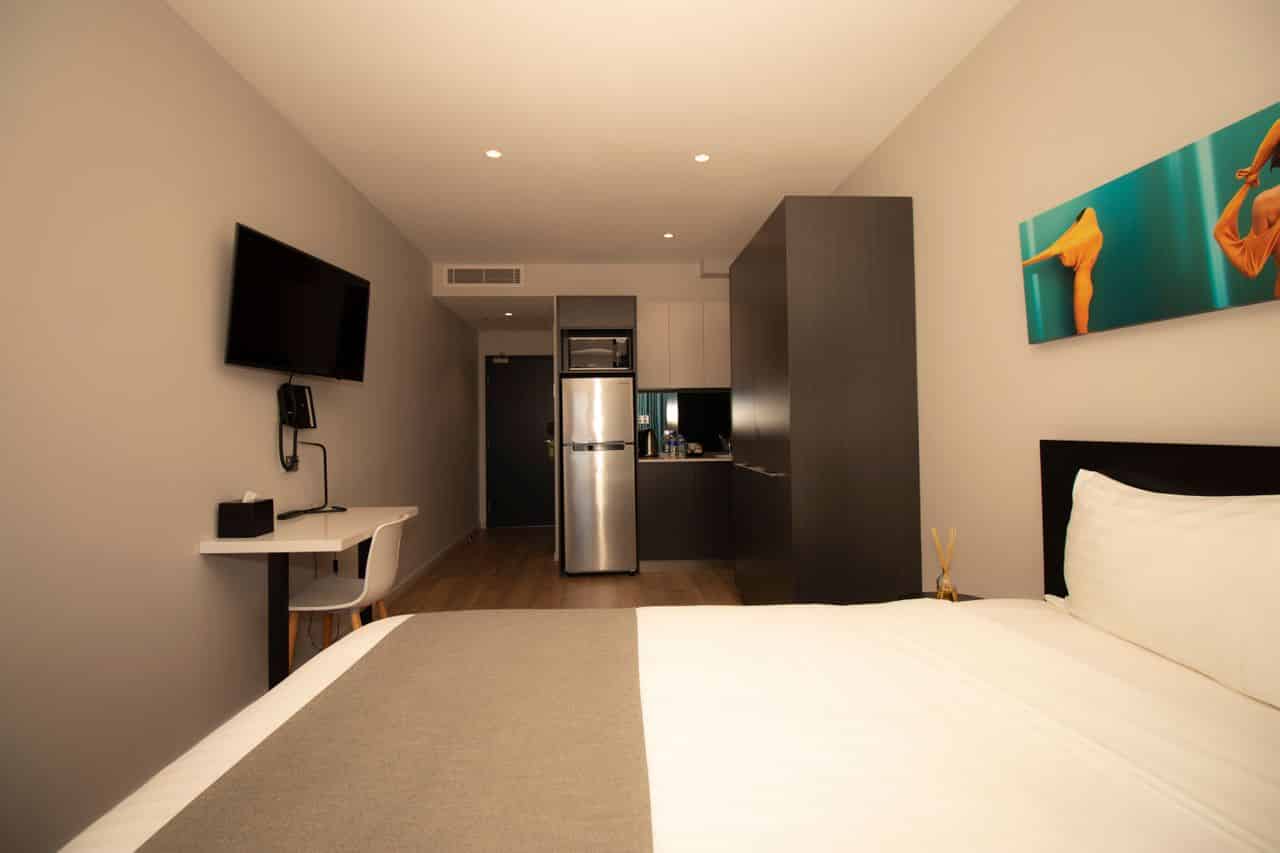 Amenities?w=400&h=260&fit=crop&q=40&auto=format&trim=auto