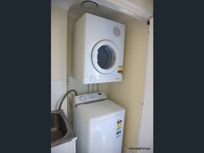 kitchen?w=400&h=260&fit=crop&q=40&auto=format&trim=auto