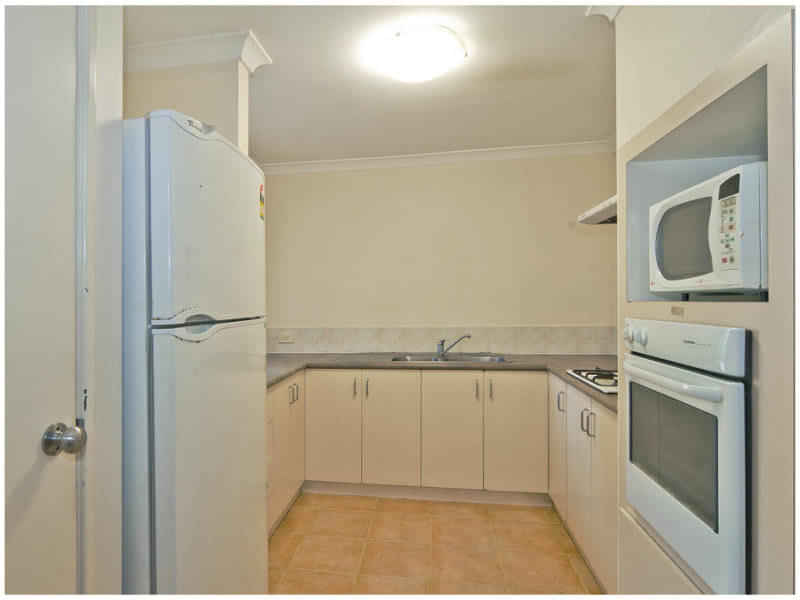 Curtin 12 - Perth, Western Australia, Australia - kitchen