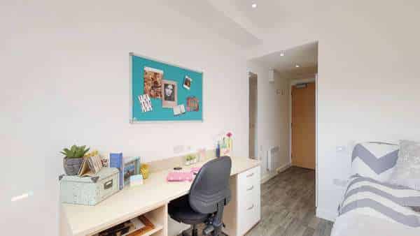 Square Gardens, Manchester: Book Now & Get £50 Cashback! - Student accommodation in Manchester, image 1 of 1