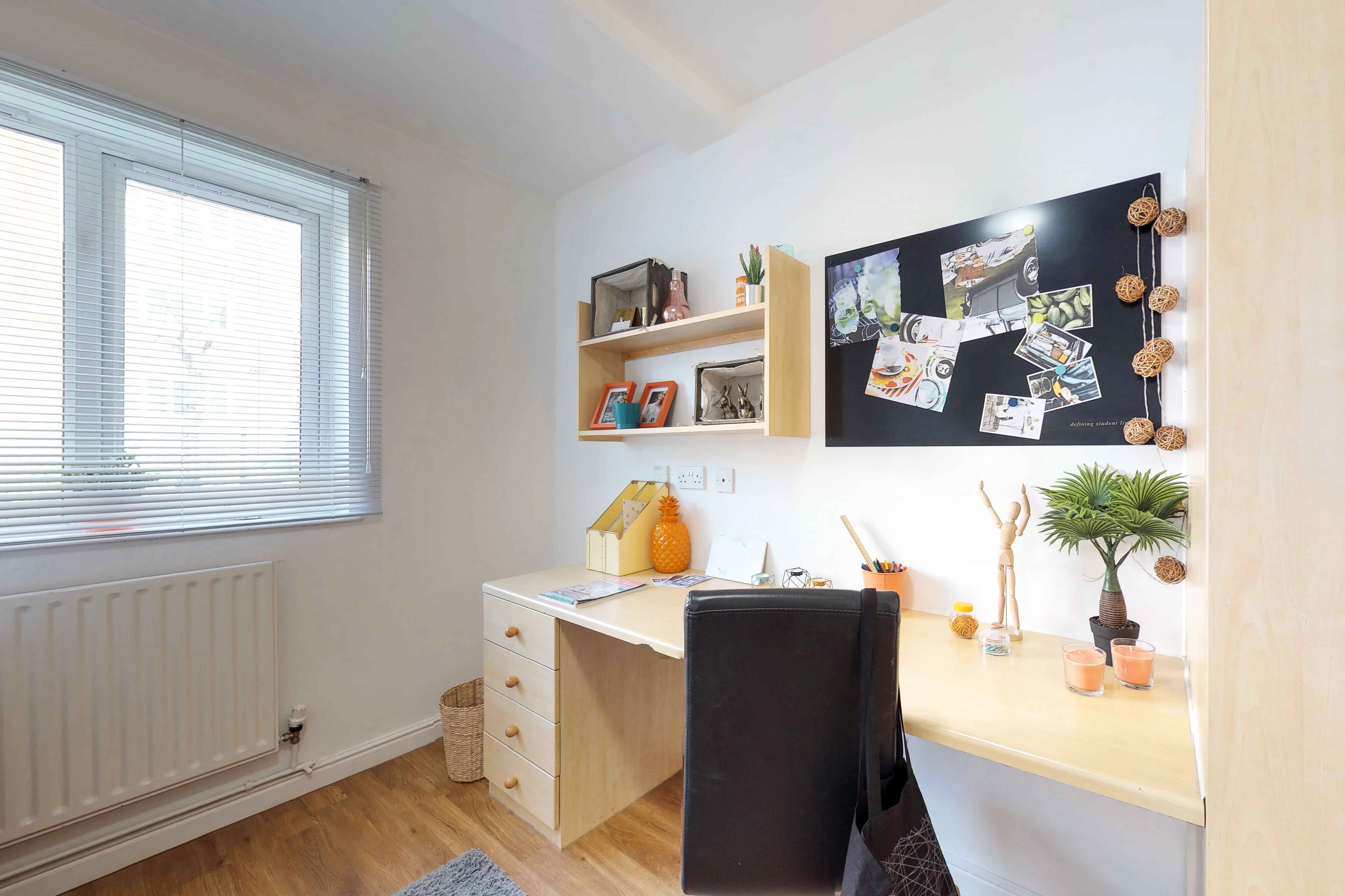 Nido Liverpool0812?w=400&h=260&fit=crop&q=40&auto=format&trim=auto