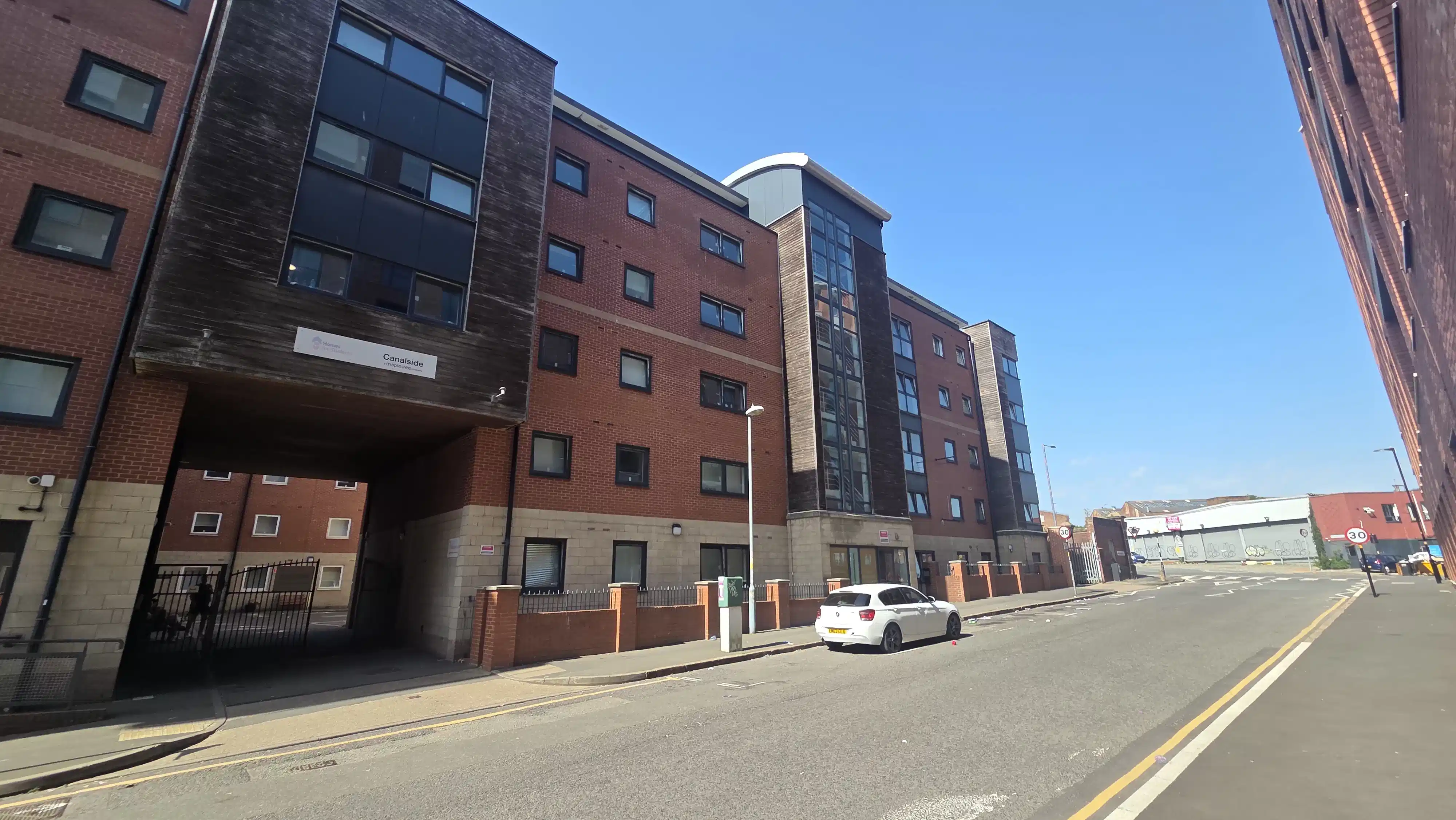 Canalside, Birmingham image 72