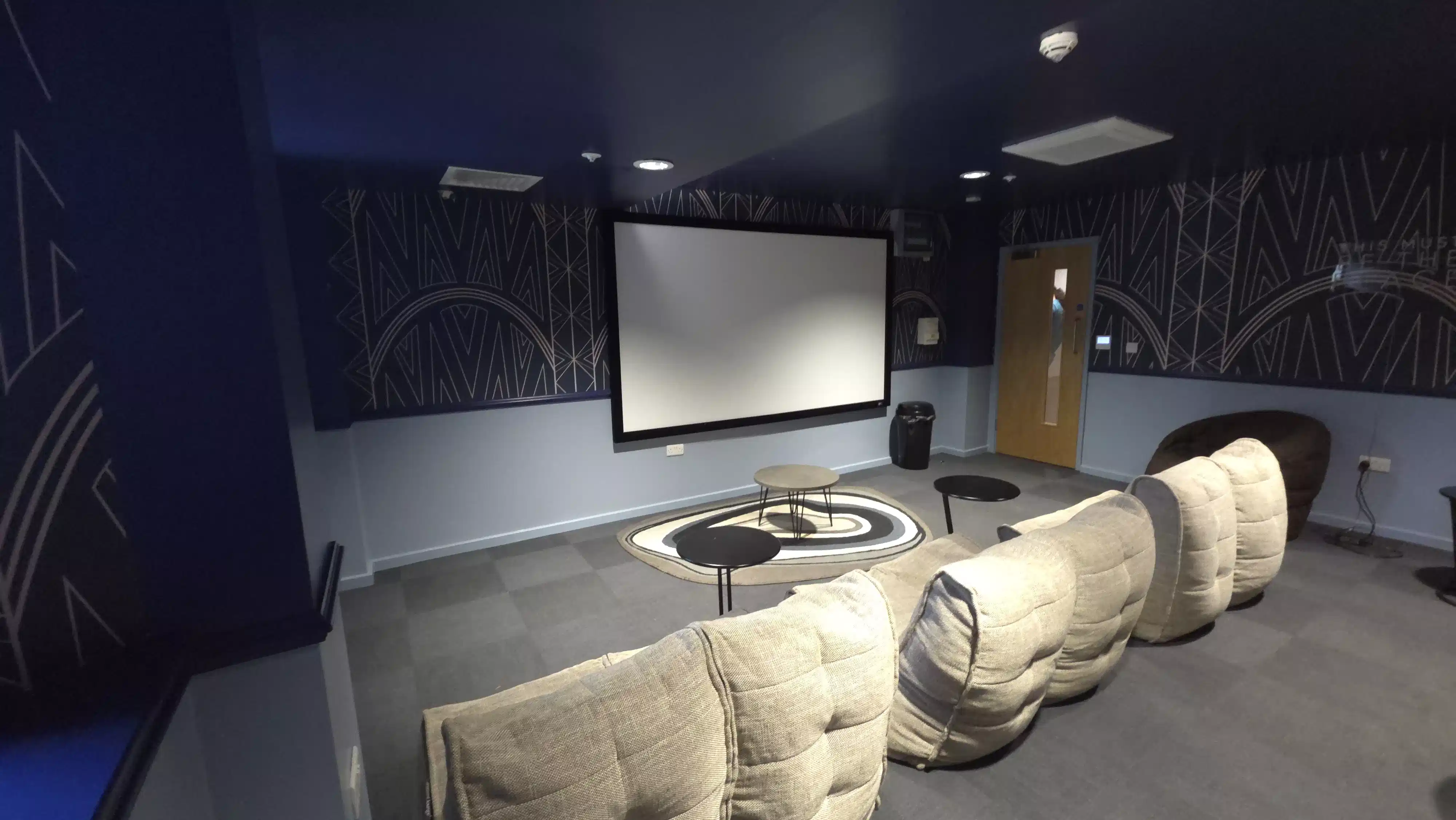 B16 Studios, Birmingham image 25
