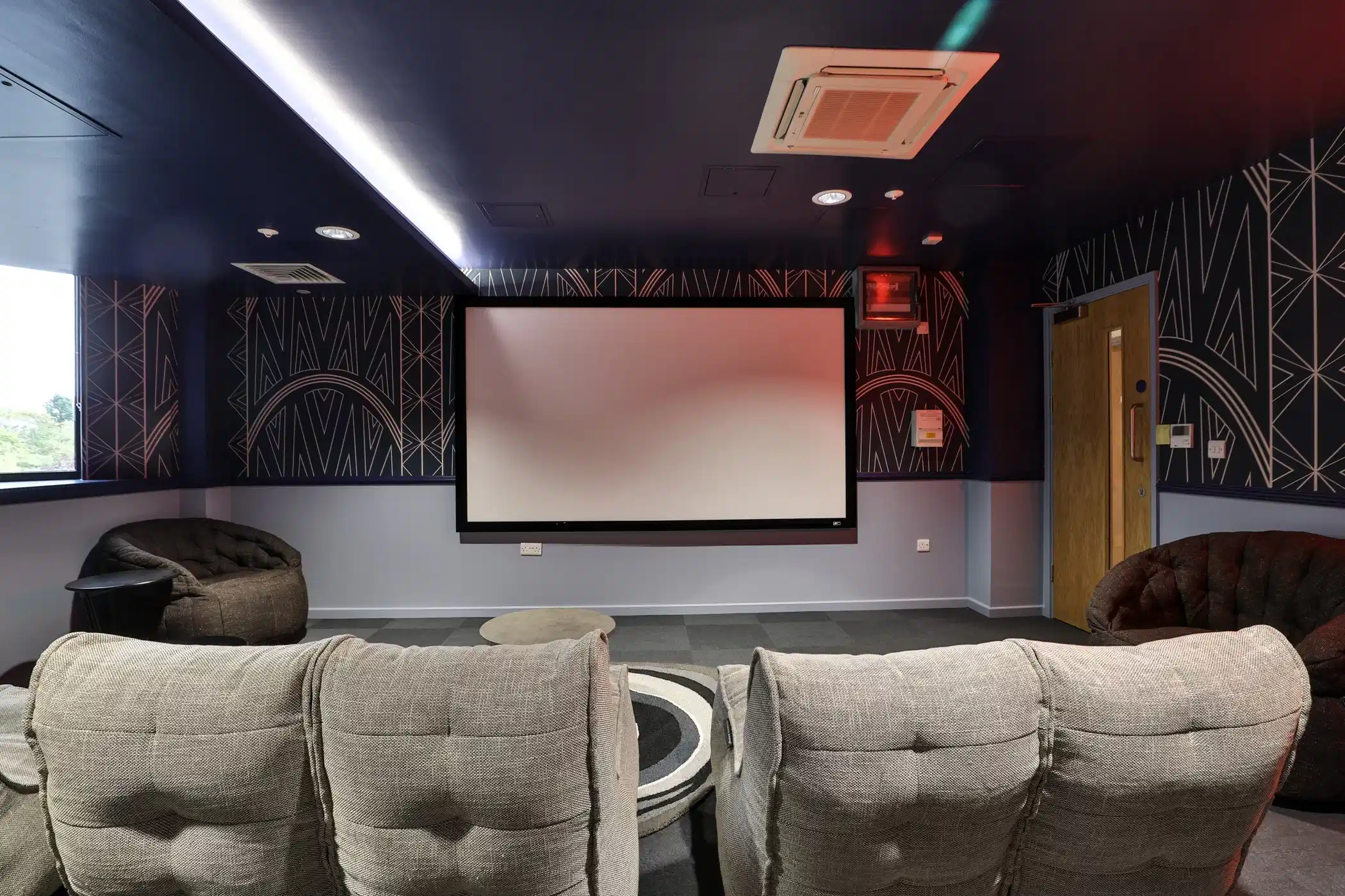 B16 Studios, Birmingham image 11