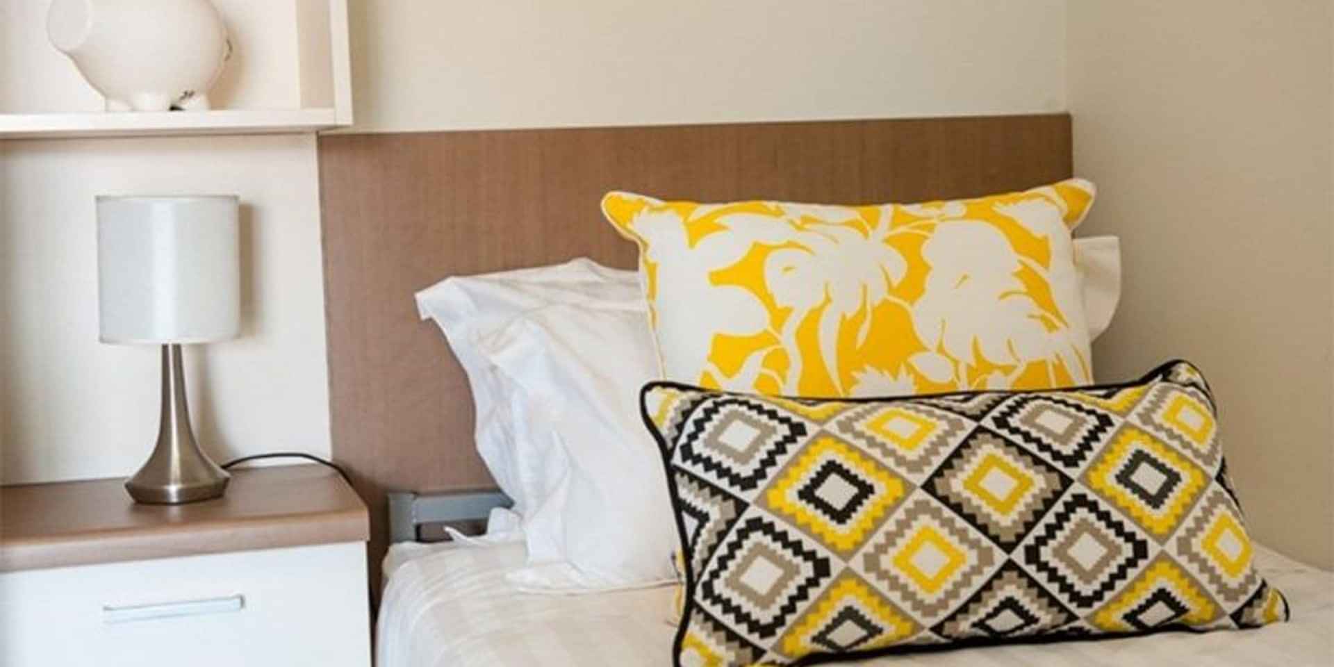 Amenities?w=400&h=260&fit=crop&q=40&auto=format&trim=auto