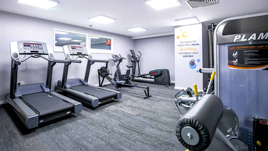 Amenities?w=400&h=260&fit=crop&q=40&auto=format&trim=auto