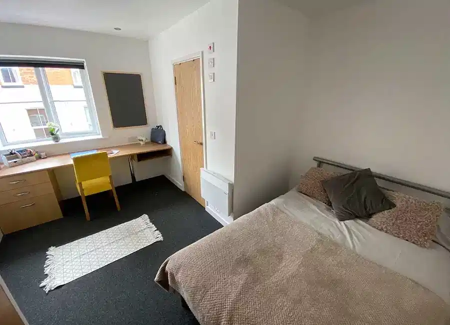 Amenities?w=400&h=260&fit=crop&q=40&auto=format&trim=auto