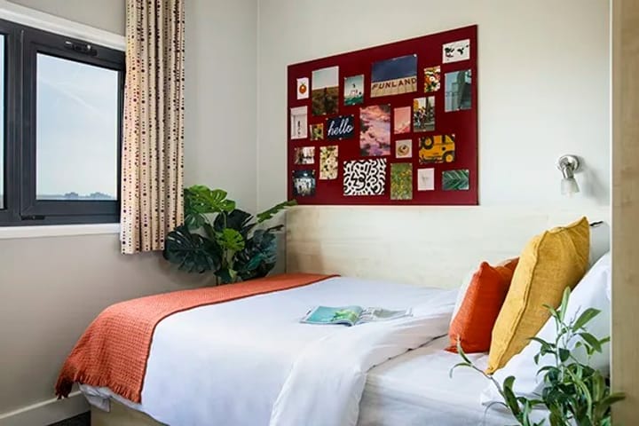 Phoenix Court, Bristol Student Accommodation Amber