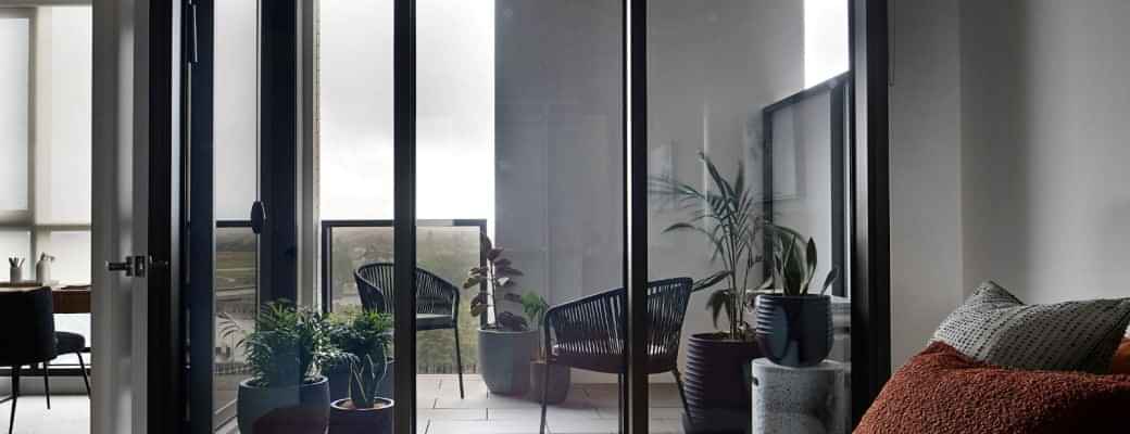 Common Area?w=400&h=260&fit=crop&q=40&auto=format&trim=auto