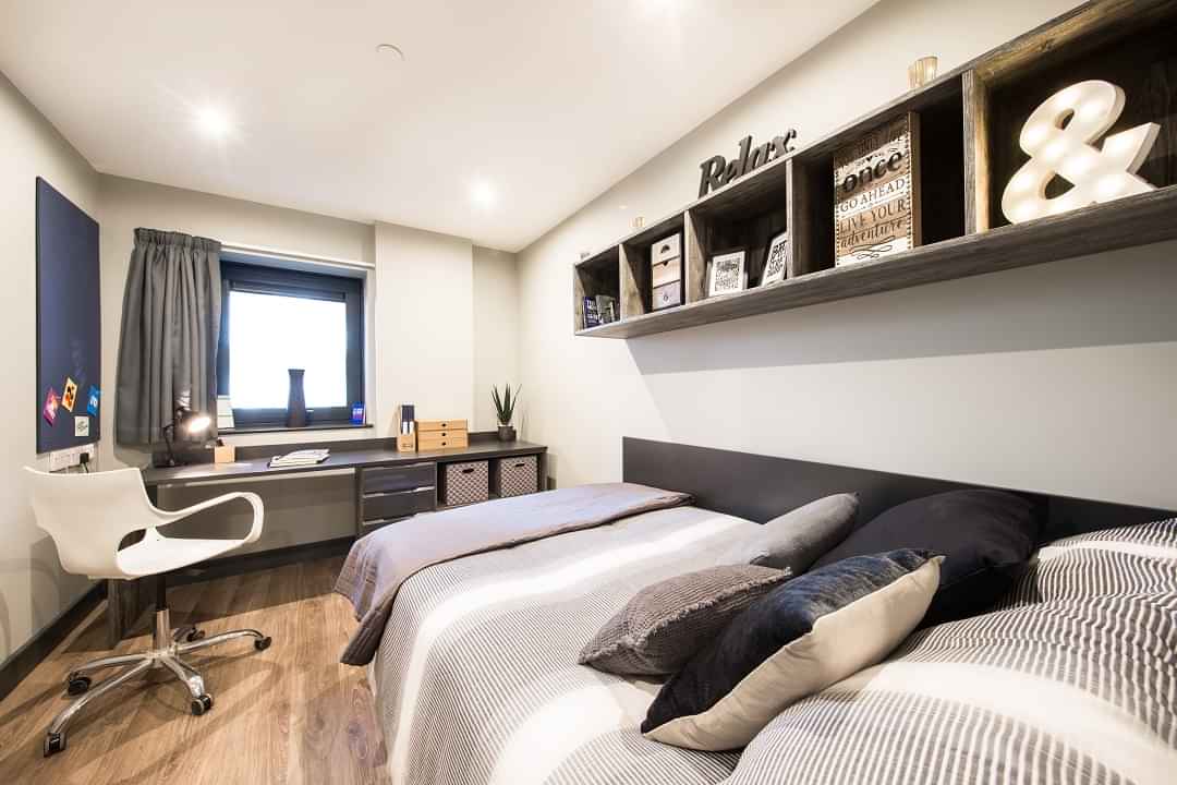 LumisCardiff-Showflat-Ensuite-Kitchen2-Mar17-Banner?w=400&h=260&fit=crop&q=40&auto=format&trim=auto