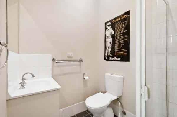 Room 3 - Kitchen?w=400&h=260&fit=crop&q=40&auto=format&trim=auto