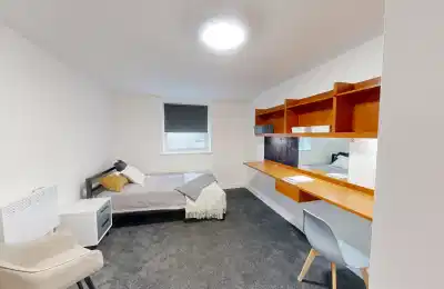 Market Way, Coventry - Coventry, England, United Kingdom - Bedroom
