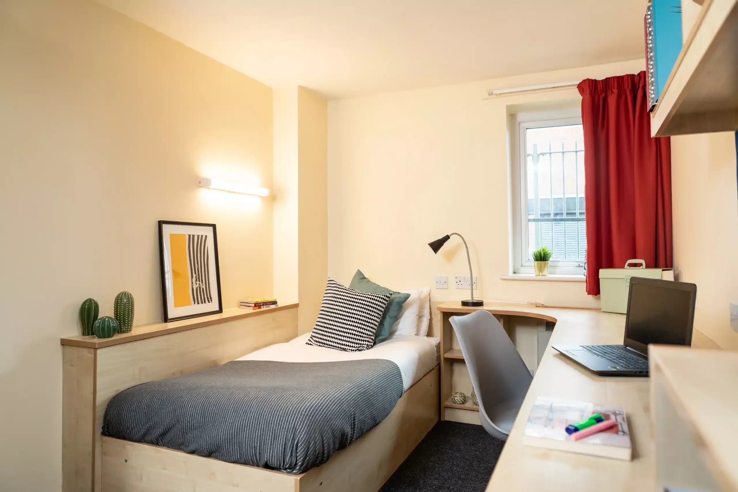 Bronze Ensuite - Bedroom