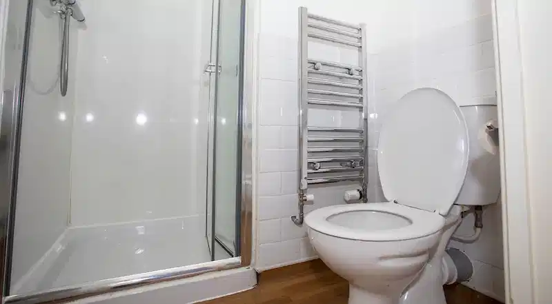 Common Area?w=400&h=260&fit=crop&q=40&auto=format&trim=auto