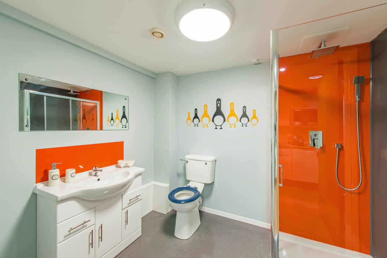 Kexgill Tower, Bradford - Bradford, England, United Kingdom - Bathroom