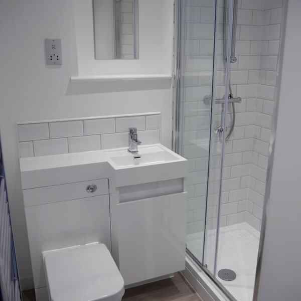 Common Area?w=400&h=260&fit=crop&q=40&auto=format&trim=auto