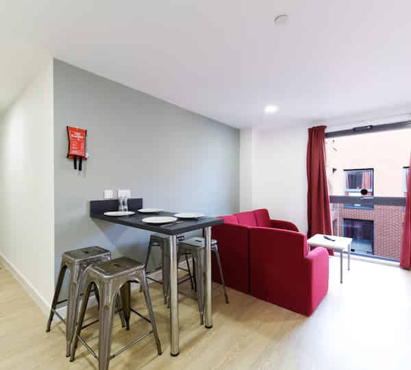 Amenities?w=400&h=260&fit=crop&q=40&auto=format&trim=auto