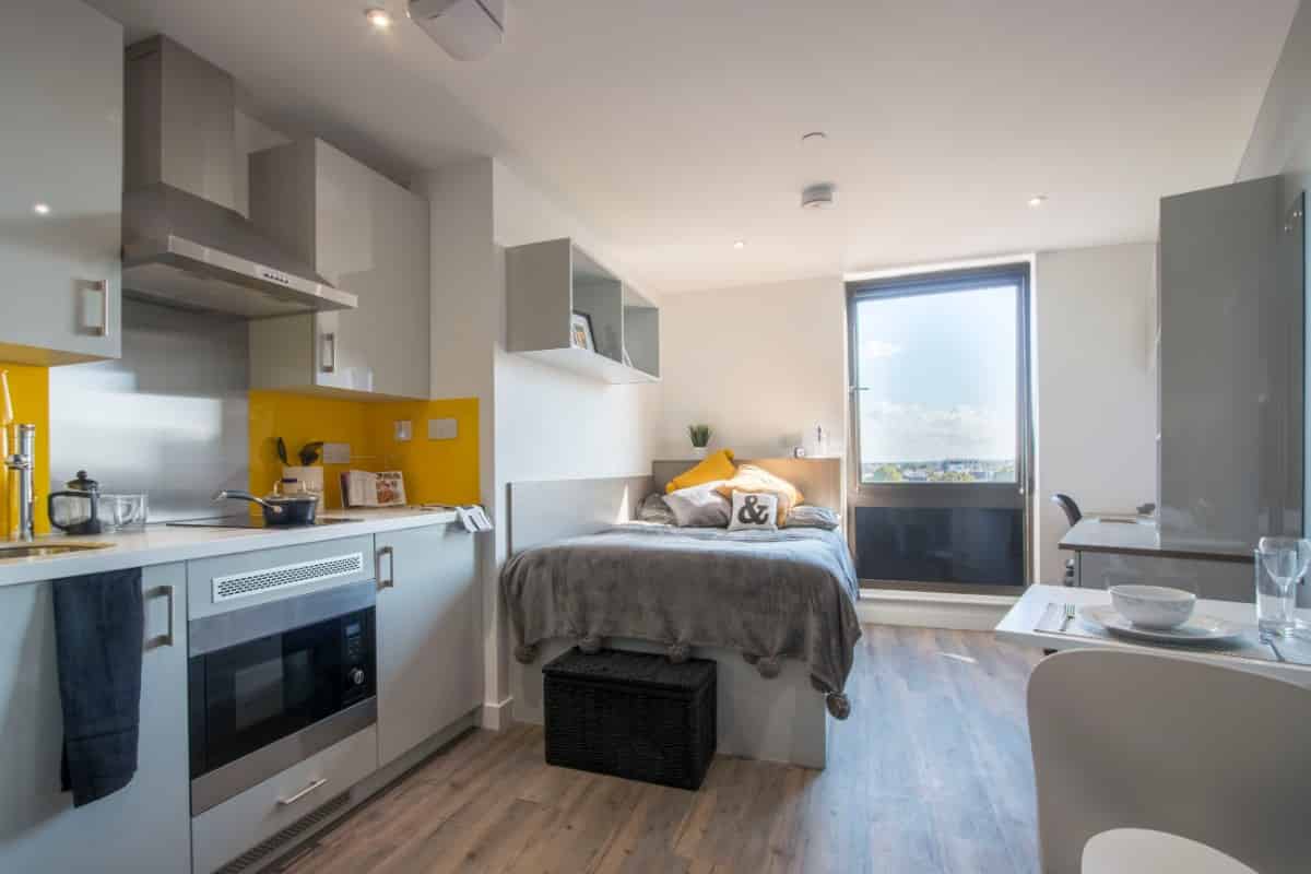 Premium Studio with Wet Room