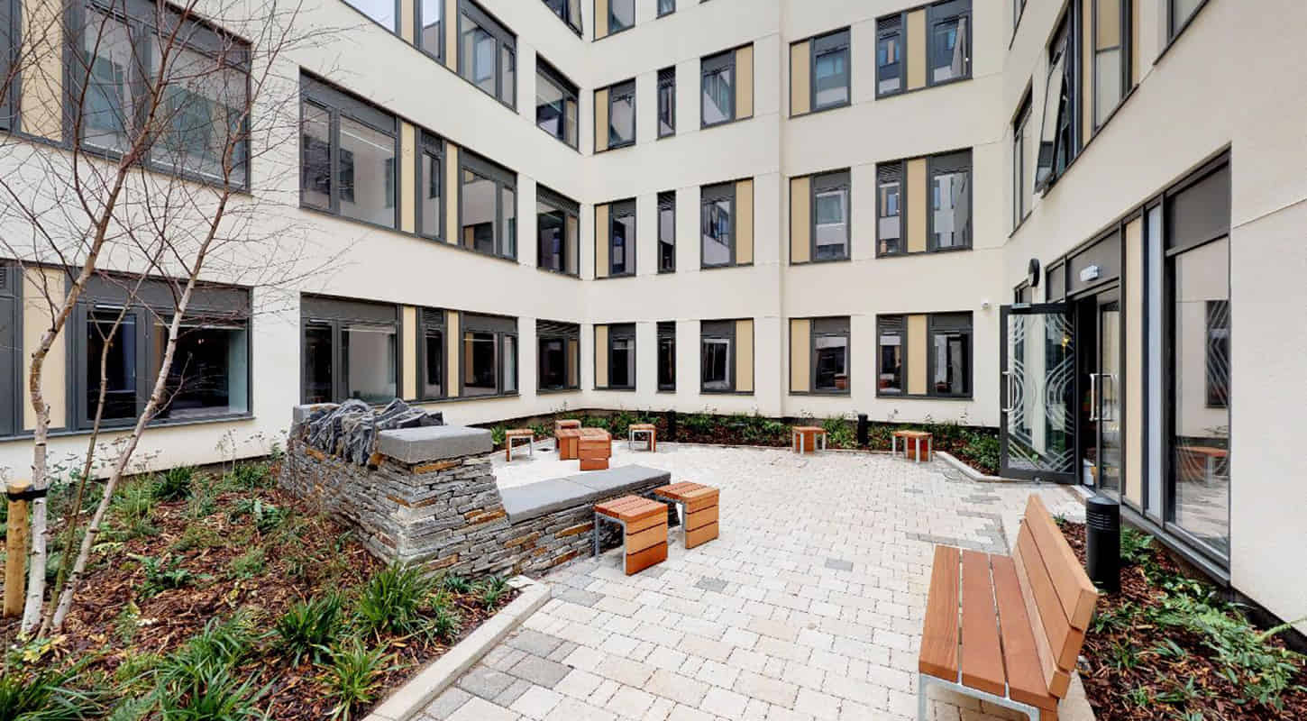 Collegiate Crown Place, Cardiff image 25