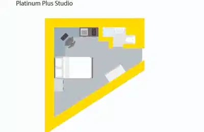 Common Area?w=400&h=260&fit=crop&q=40&auto=format&trim=auto