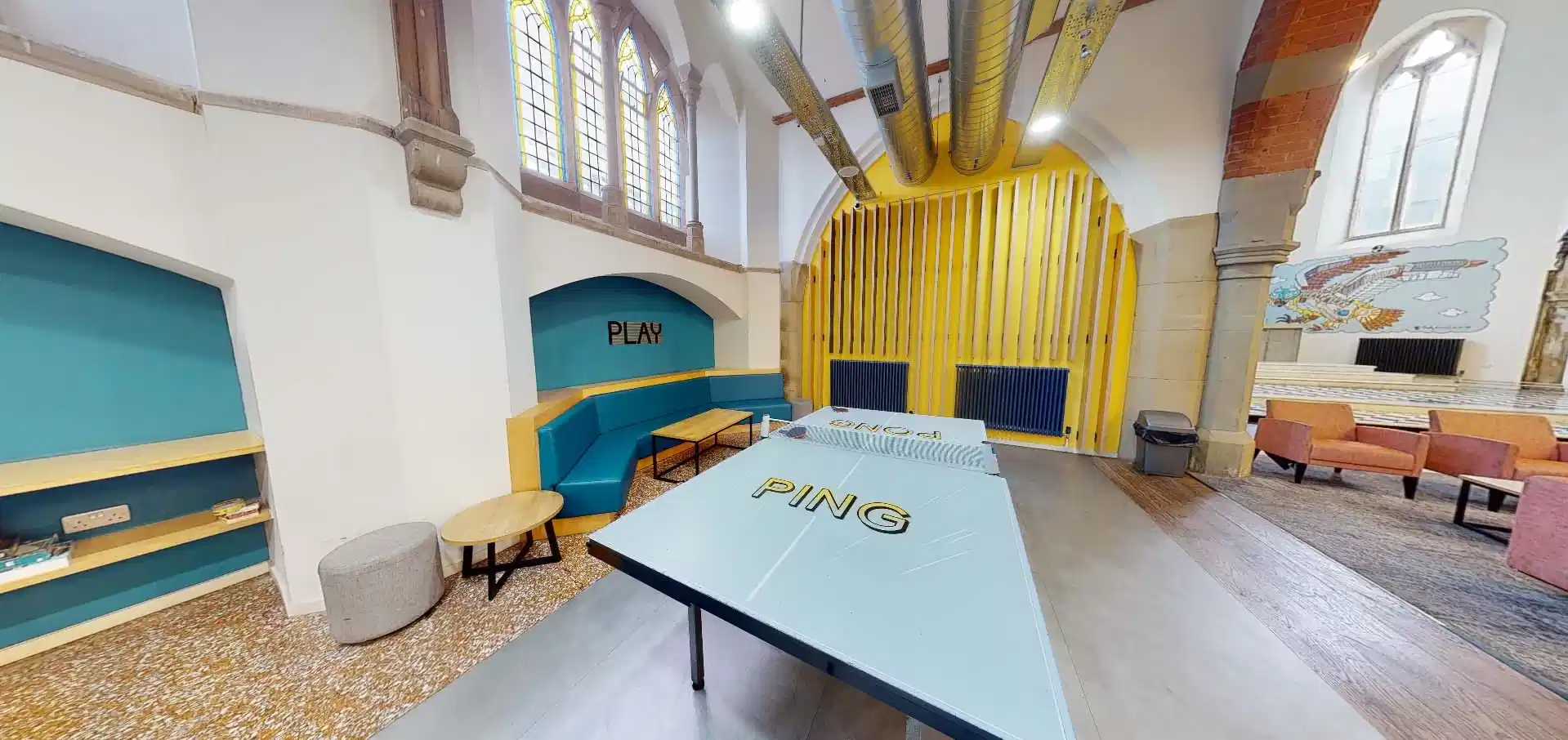 Exterior?w=400&h=260&fit=crop&q=40&auto=format&trim=auto