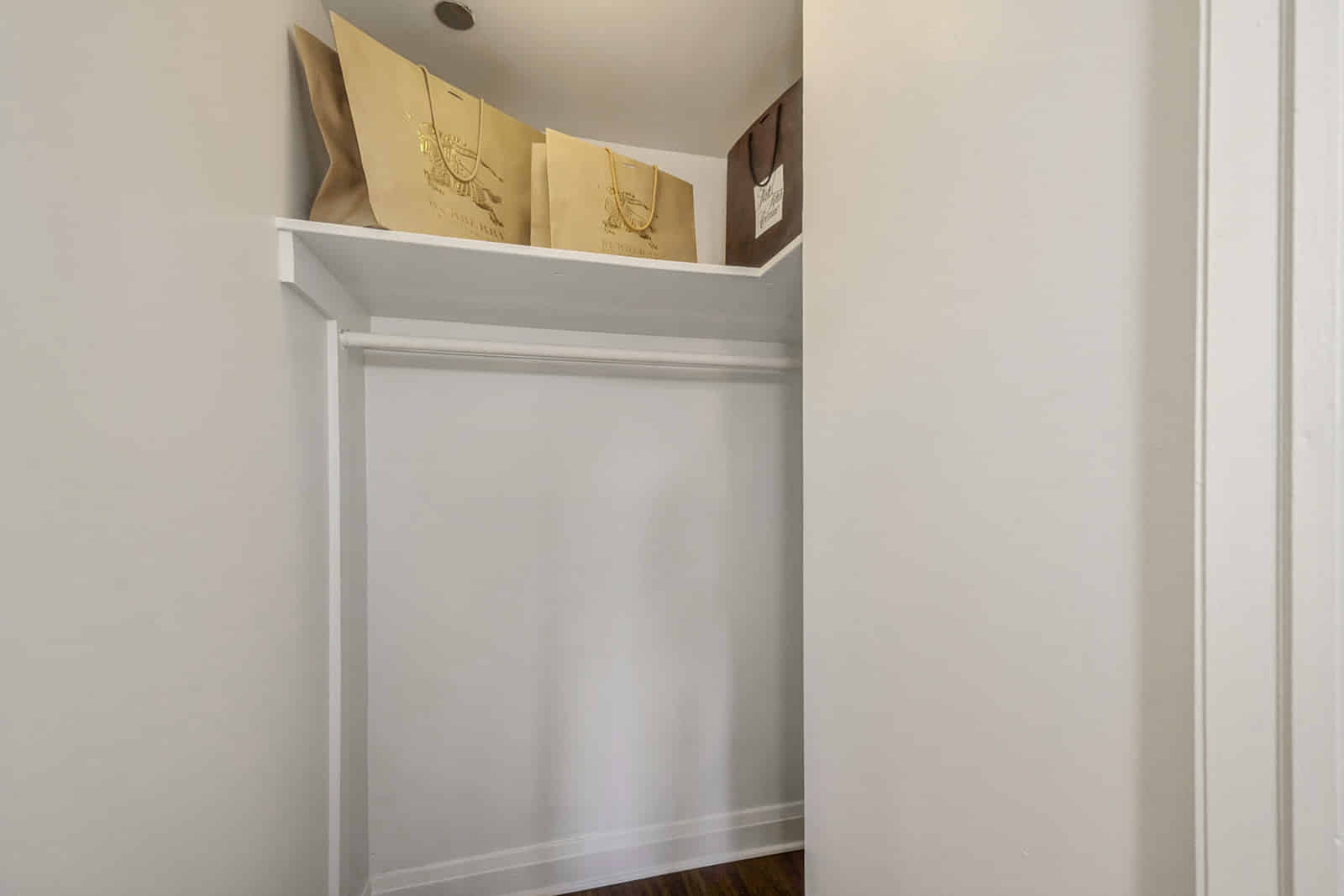 The Seneca Apartments, Chicago - Chicago, Illinois, United States - Amenities